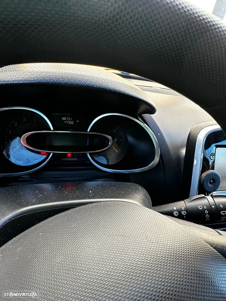 Renault Clio Sport Tourer 1.5 dCi - 8