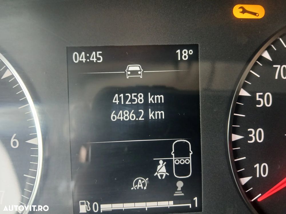 Dacia Sandero SCe 75 Essentiel - 8