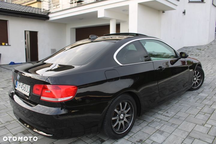 BMW Seria 3 330 Ci Edition Sport - 9