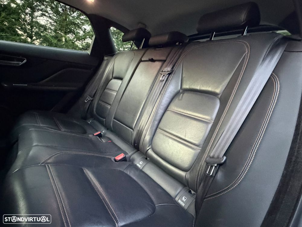 Jaguar F-Pace 2.0 i4D Prestige AWD Aut. - 22