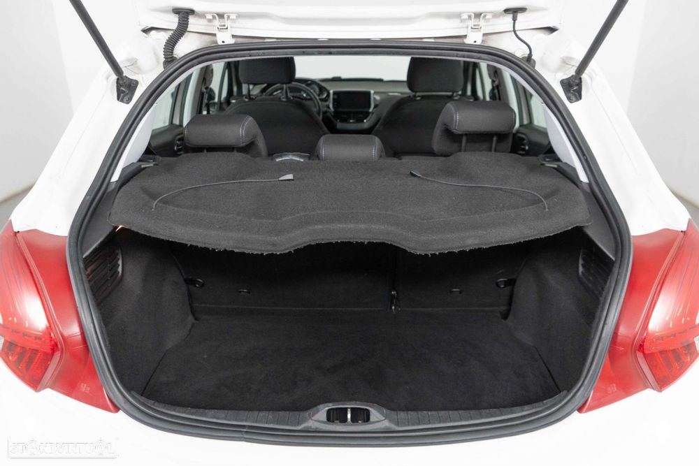 Peugeot 208 1.6 e-HDi SE Style - 24