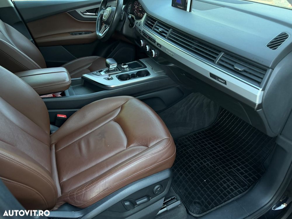 Audi Q7 3.0 TFSI Quattro Tiptronic - 12