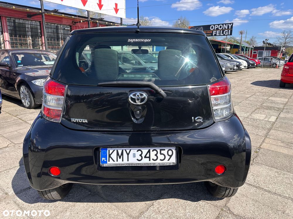 Toyota iQ 1.0 Sol - 22