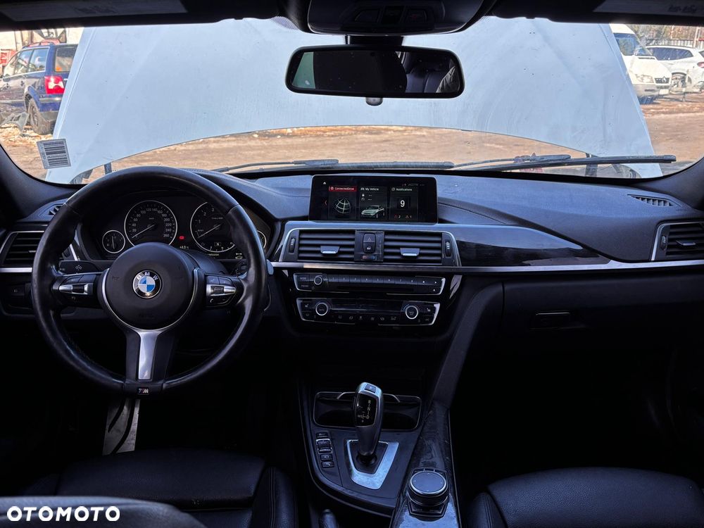 BMW Seria 3 ver-330i-xdrive-m-sport-shadow - 10