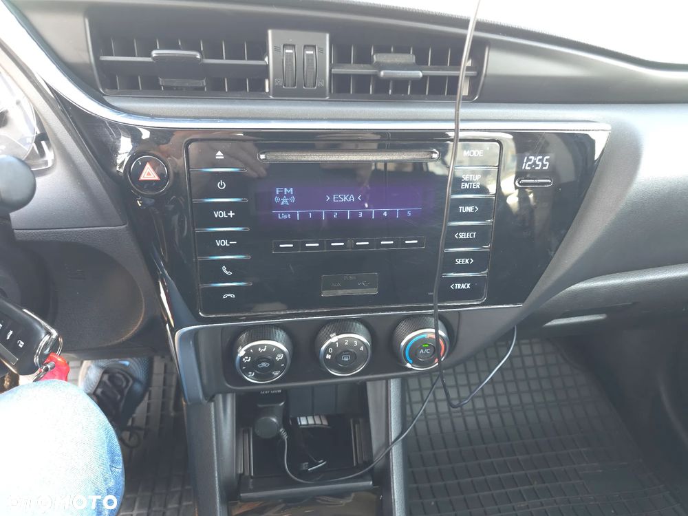 Toyota Corolla 1.6 Active EU6 - 21