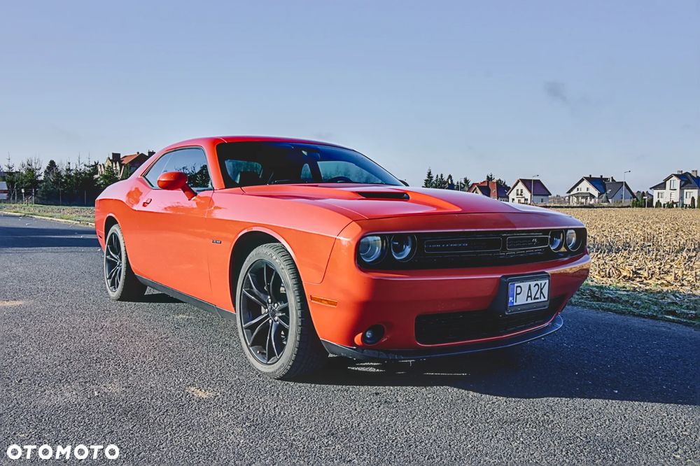 Dodge Challenger 5.7 R/T - 1