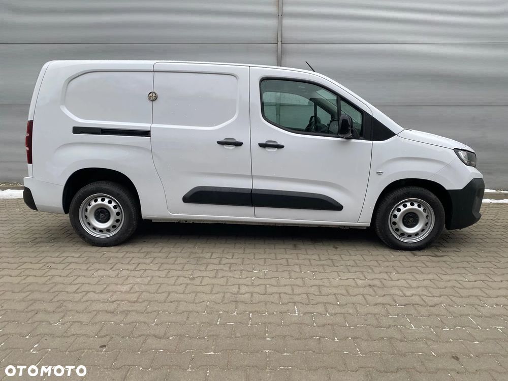 Peugeot PARTNER Van Long L2H1 1.5 100KM - 11