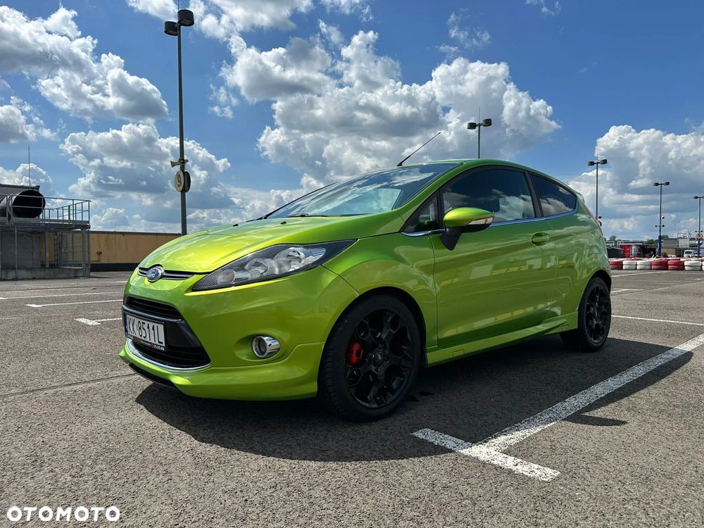 Ford Fiesta 1.6 TDCi DPF Gold X - 16