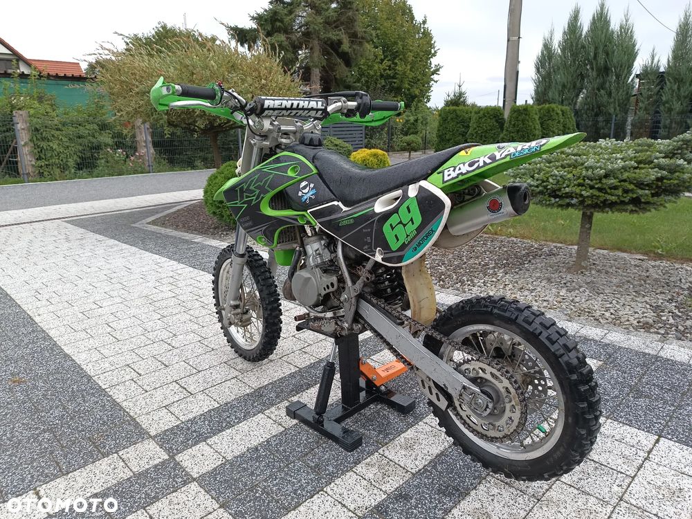 Kawasaki KX - 7