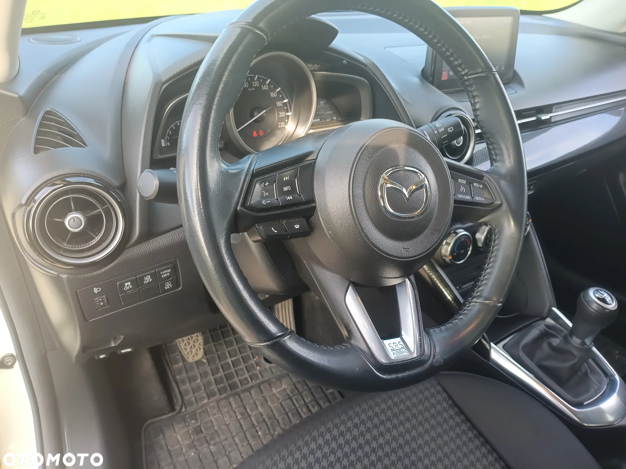Mazda 2 - 22