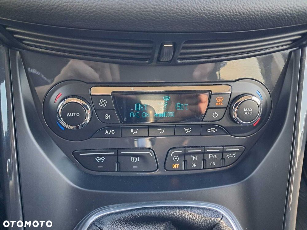 Ford Kuga - 28