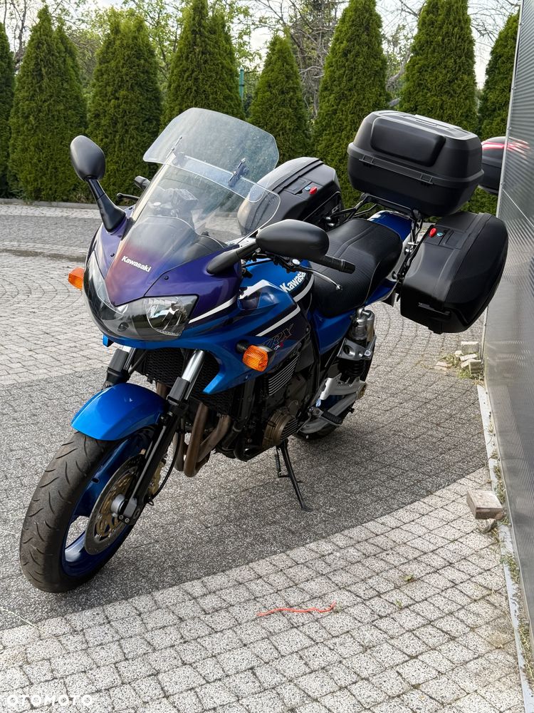 Kawasaki ZRX - 10