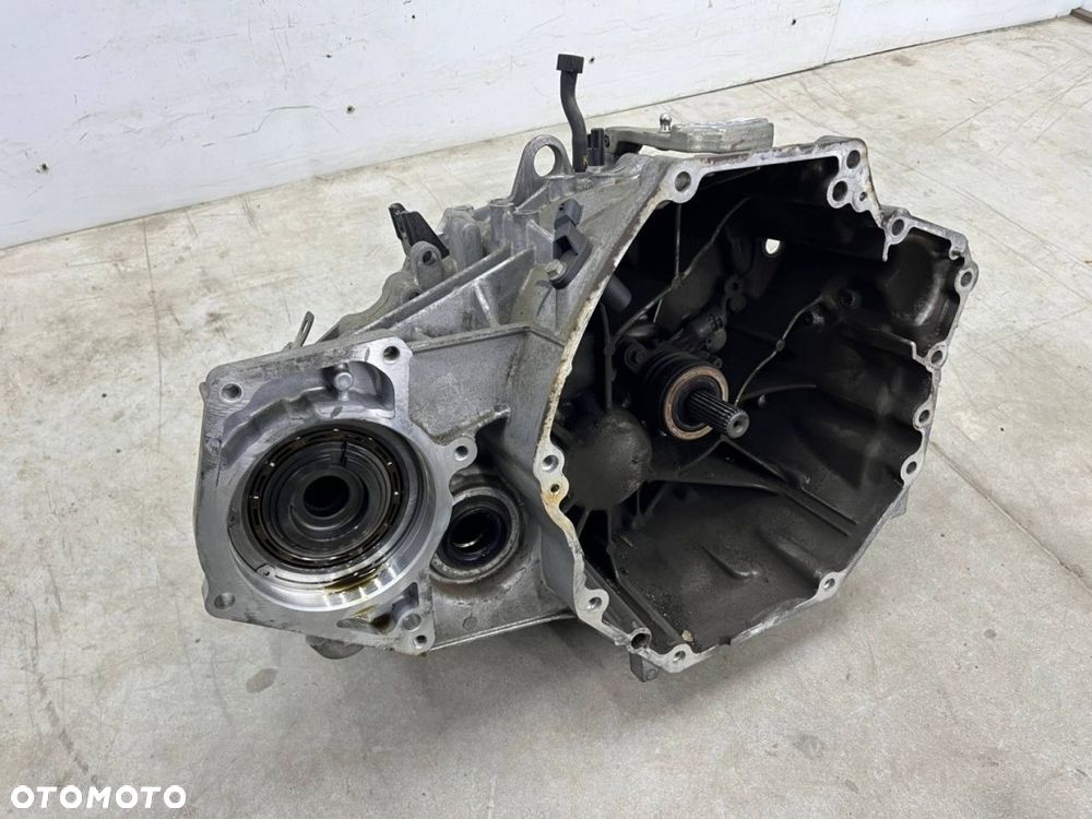 Skrzynia biegów Nissan X-Trail III T32 Rogue 13-21r. 1.6 dCi 4x4 4wd KOD 4br7d manualna 6 biegów - 1