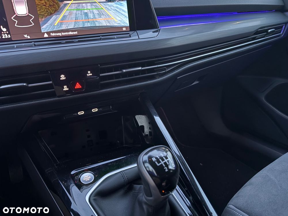 Volkswagen Golf - 16