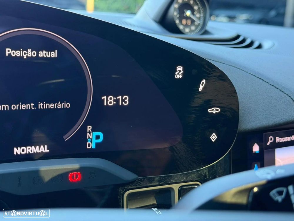 Porsche Taycan Sport Turismo Standard - 37