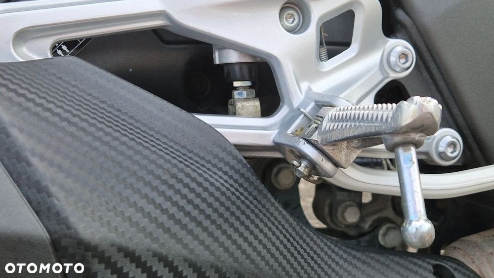 Yamaha YZF - 18