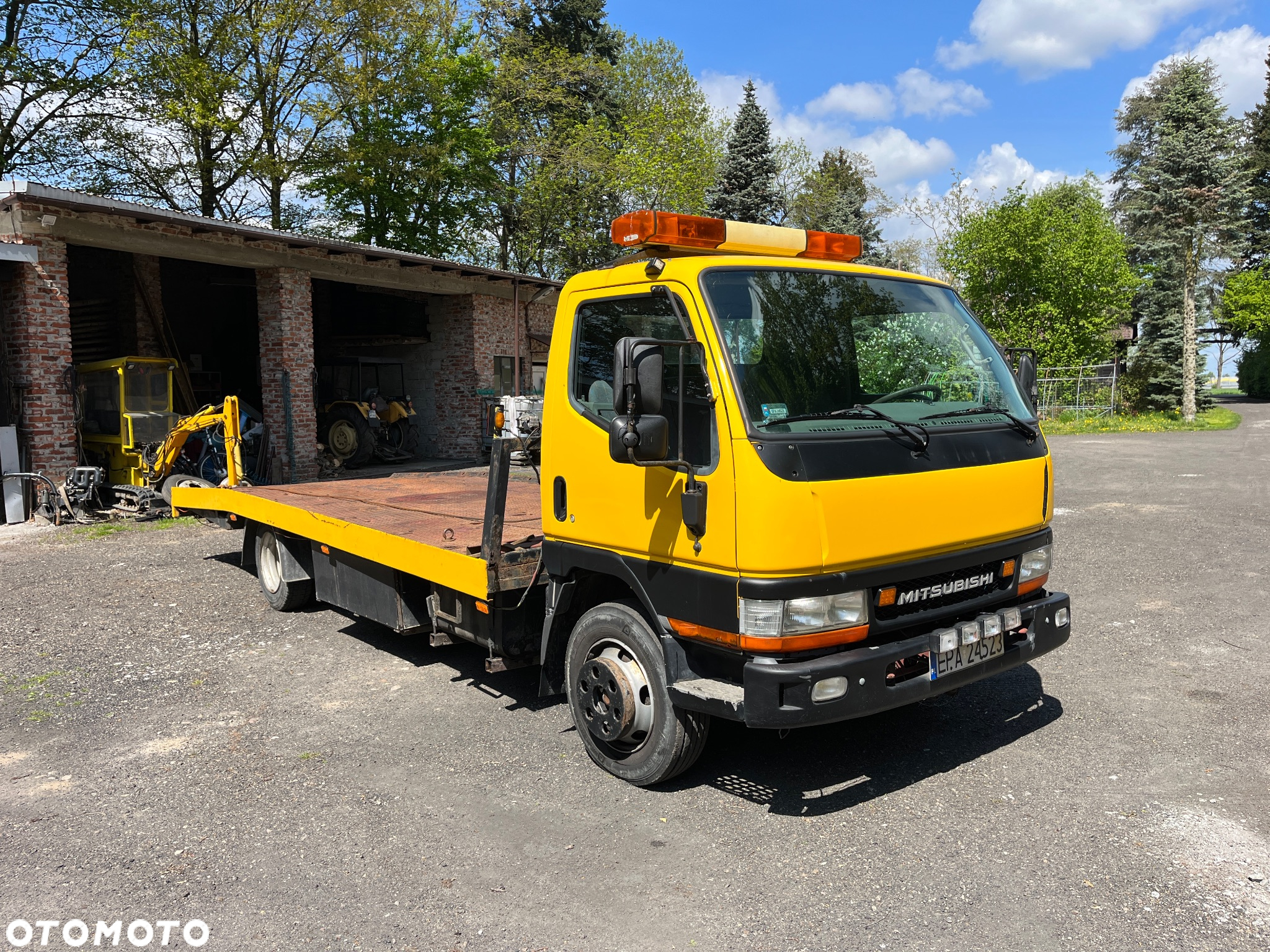 Mitsubishi Canter - 3