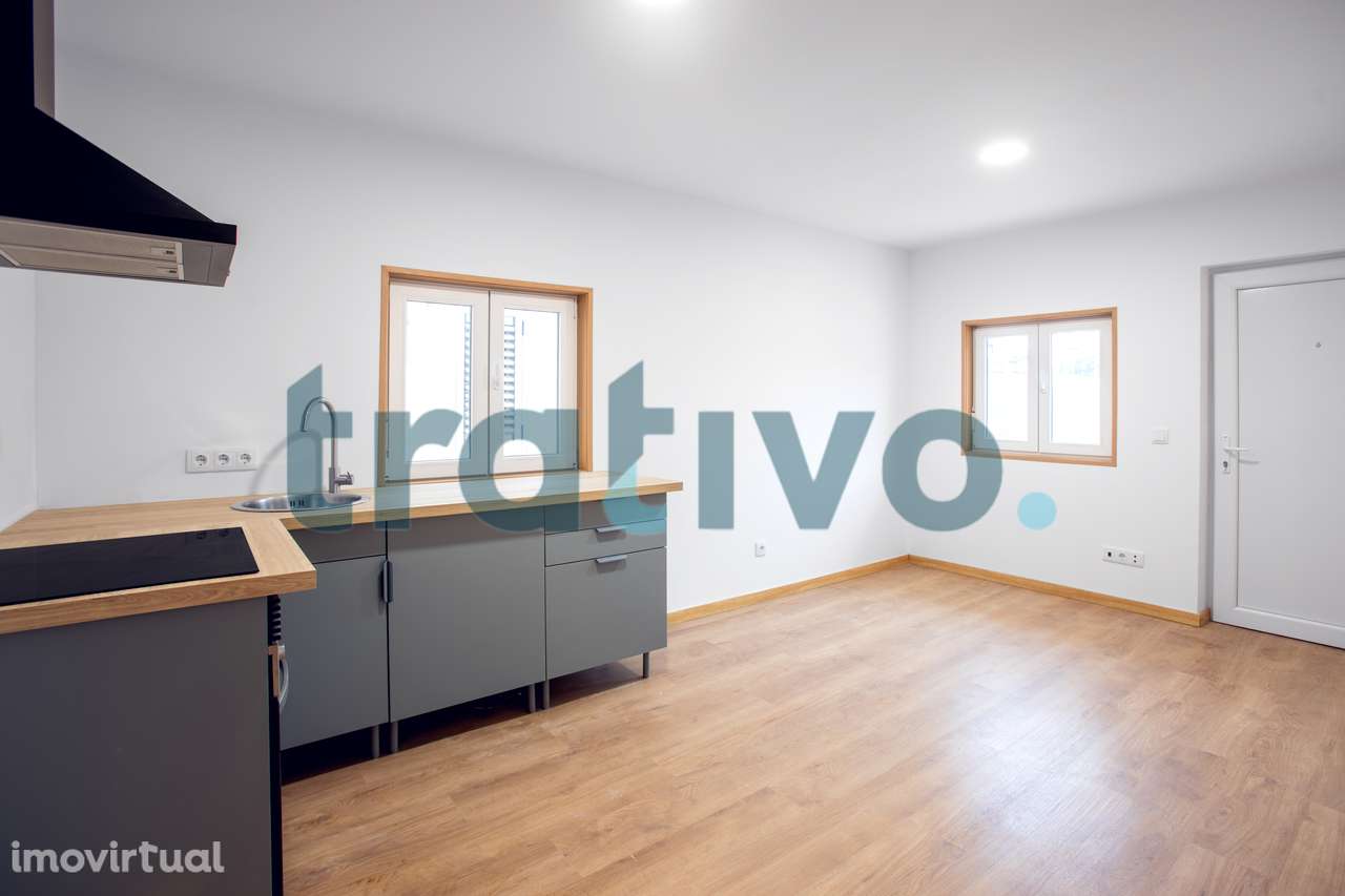 Vende-se moradia T2 Santa Clara - Grande imagem: 4/4