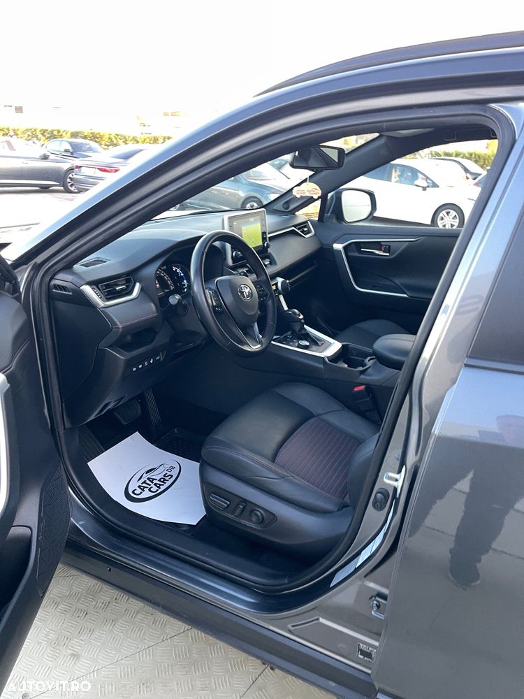 Toyota RAV4 ver-2-5-phev-vvt--ie-4x4-style-bi--tone - 29