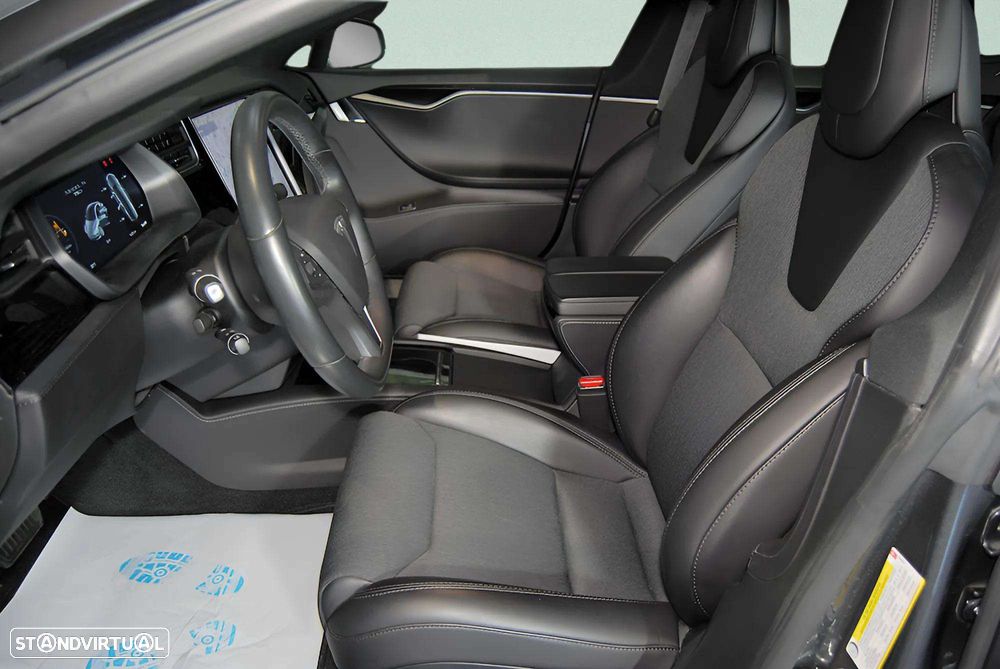 Tesla Model S - 15