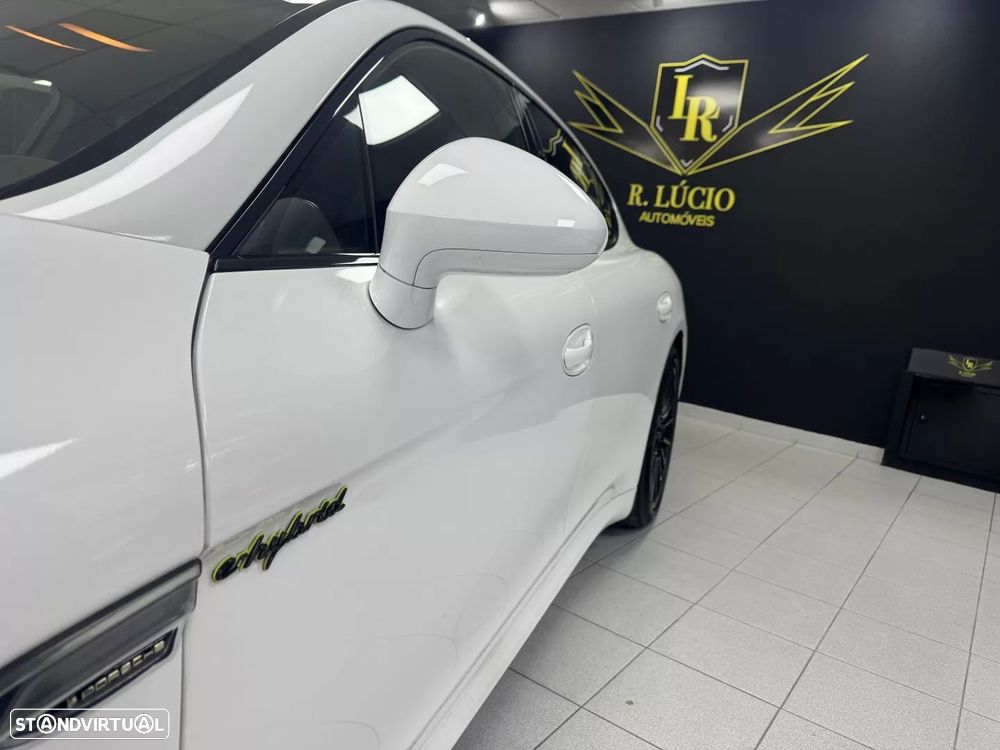 Porsche Panamera S e-Hybrid - 11