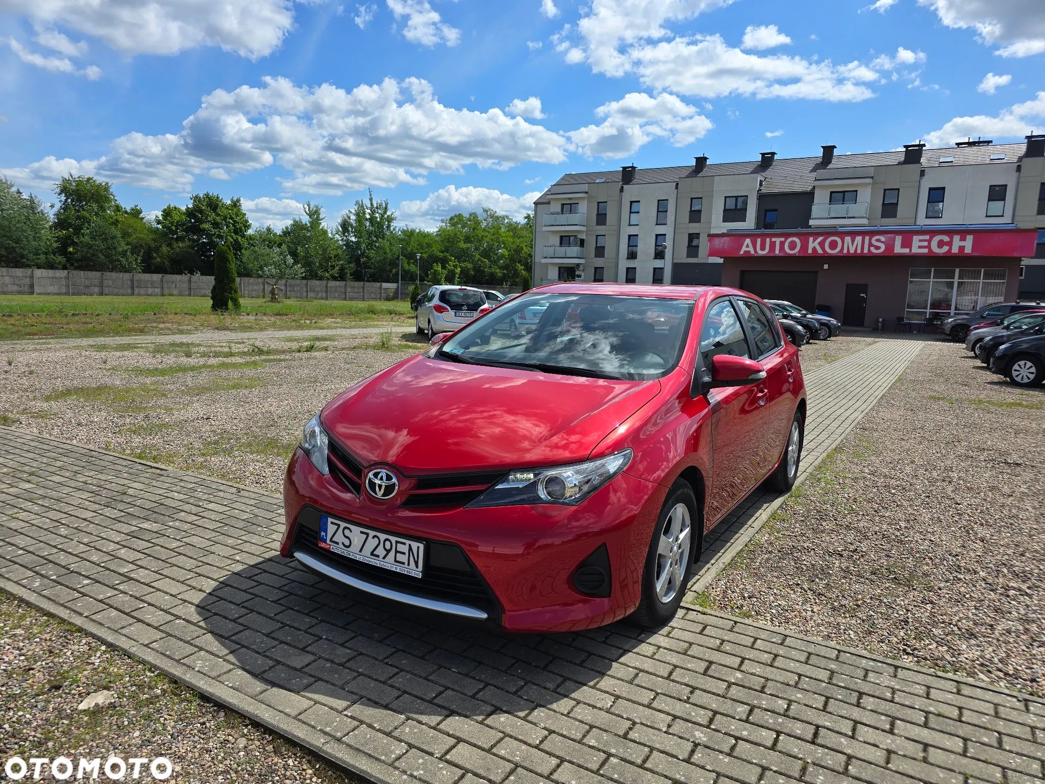 Toyota Auris 1.33 VVT-i Business Edition - 1