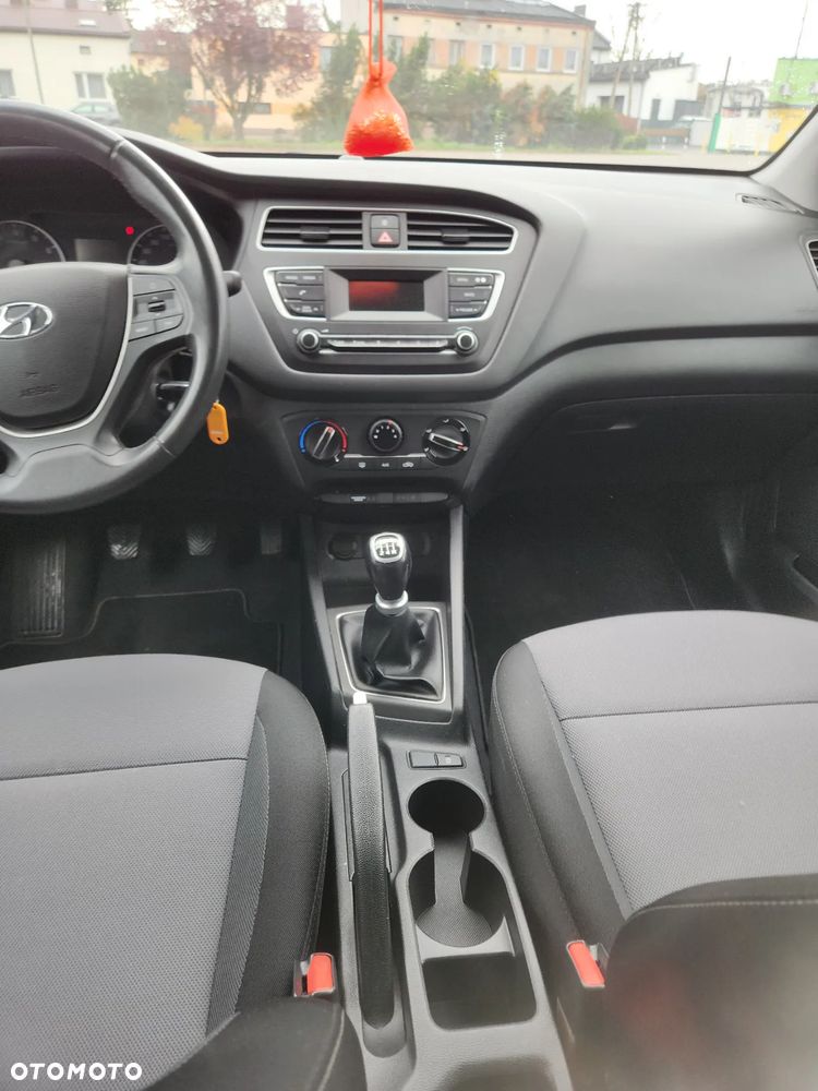 Hyundai i20 1.2 Classic Plus - 11
