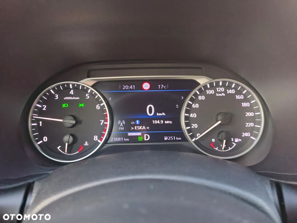 Nissan Juke 1.0 DIG-T N-Connecta DCT - 11