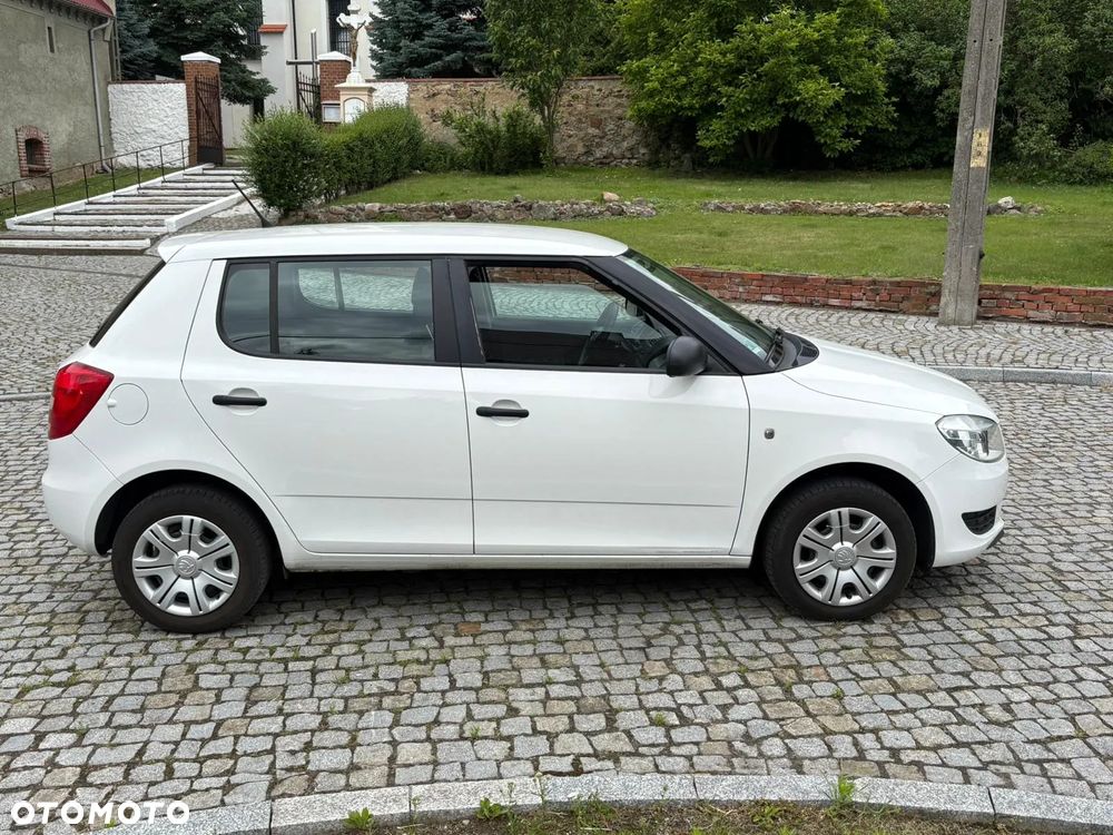 Skoda Fabia 1.2 HTP Ambition - 4