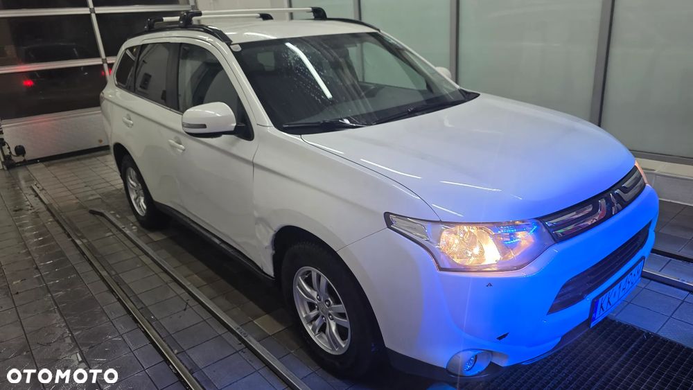 Mitsubishi Outlander 2.0 Intense - 11