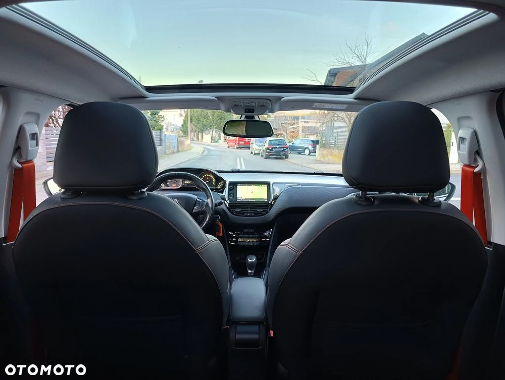 Peugeot 208 PureTech 110 Stop & Start EAT6 Tech Edition - 21