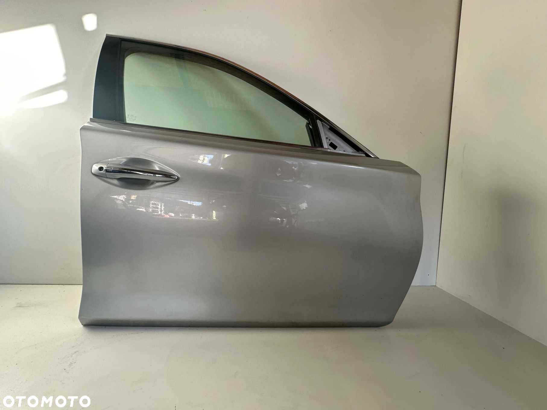 Infiniti Q50 2016 Drzwi przednie - 2