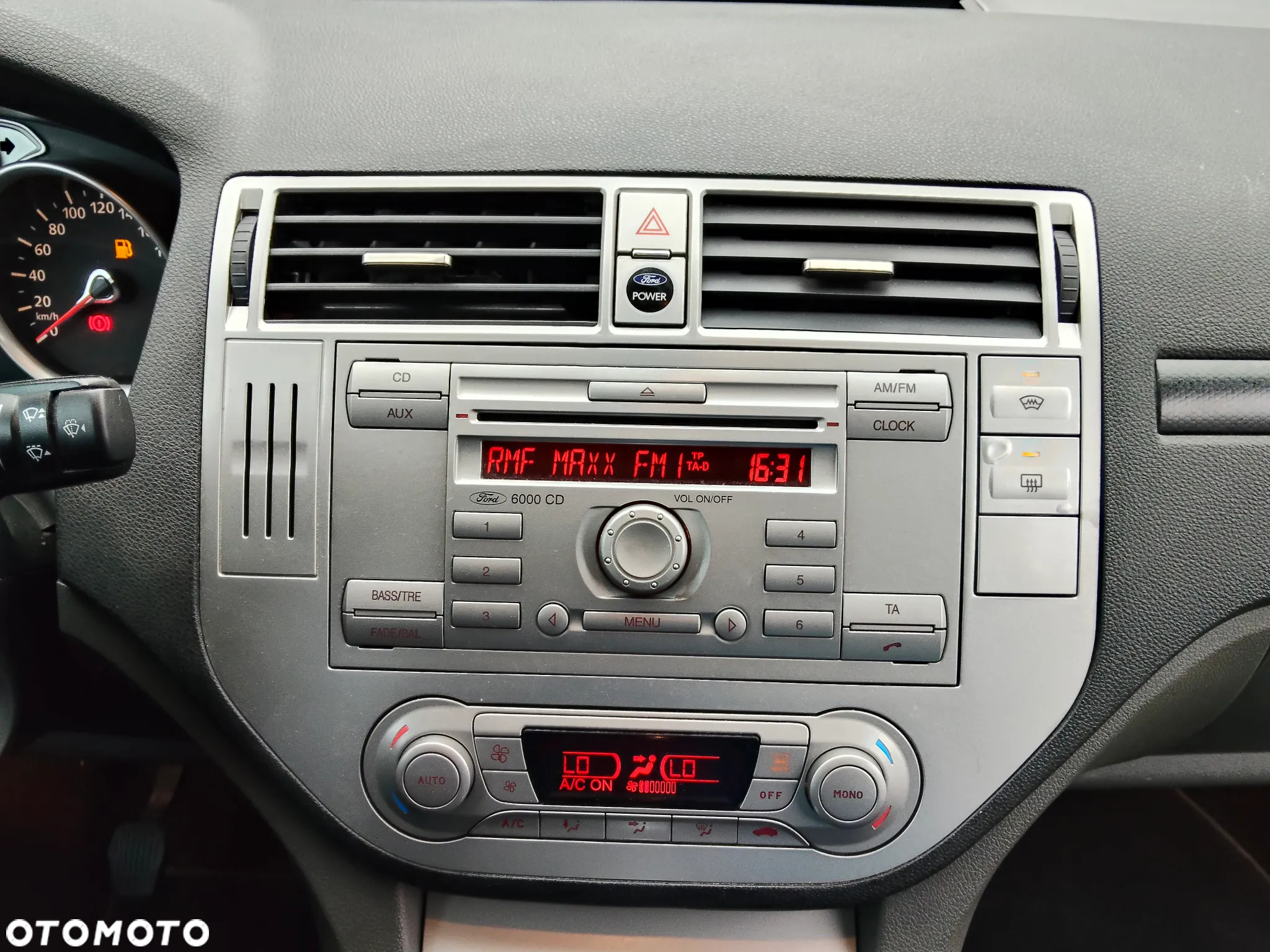 Ford Kuga 2.0 TDCi 4x4 Trend - 21