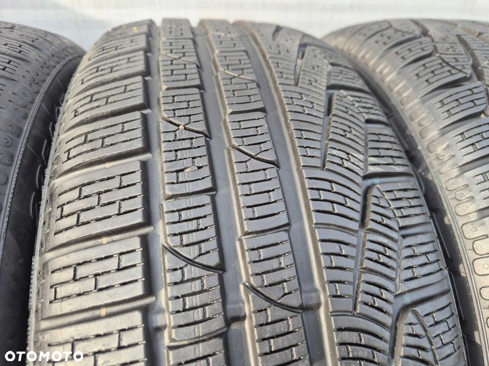 4x OPONY ZIMOWE 225/45/18 Pirelli Sotto Zero Winter 240 Series ll 2023