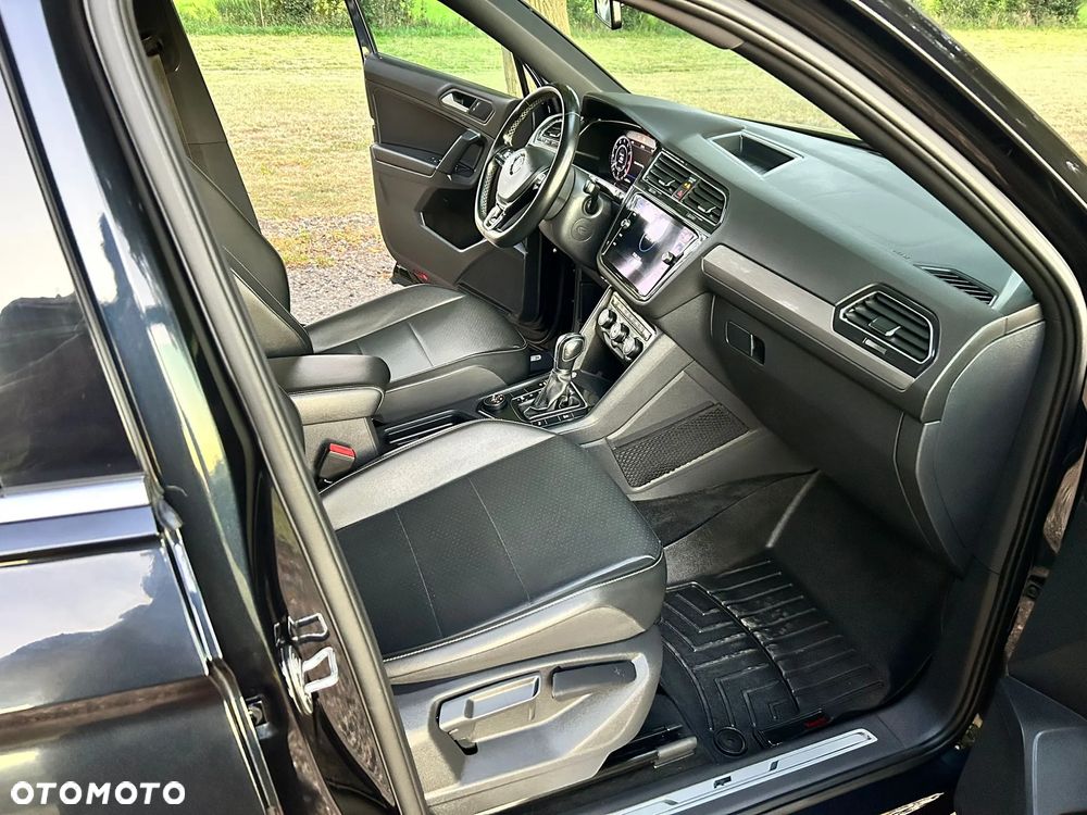 Volkswagen Tiguan Allspace 2.0 TSI 4Mot Highline DSG 7os - 34
