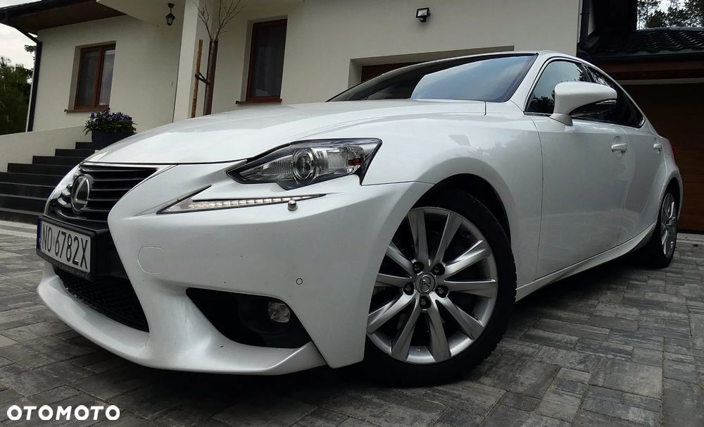 Lexus IS 200t / 300 Black - 35