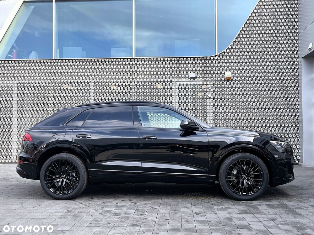 Audi Q8 - 2
