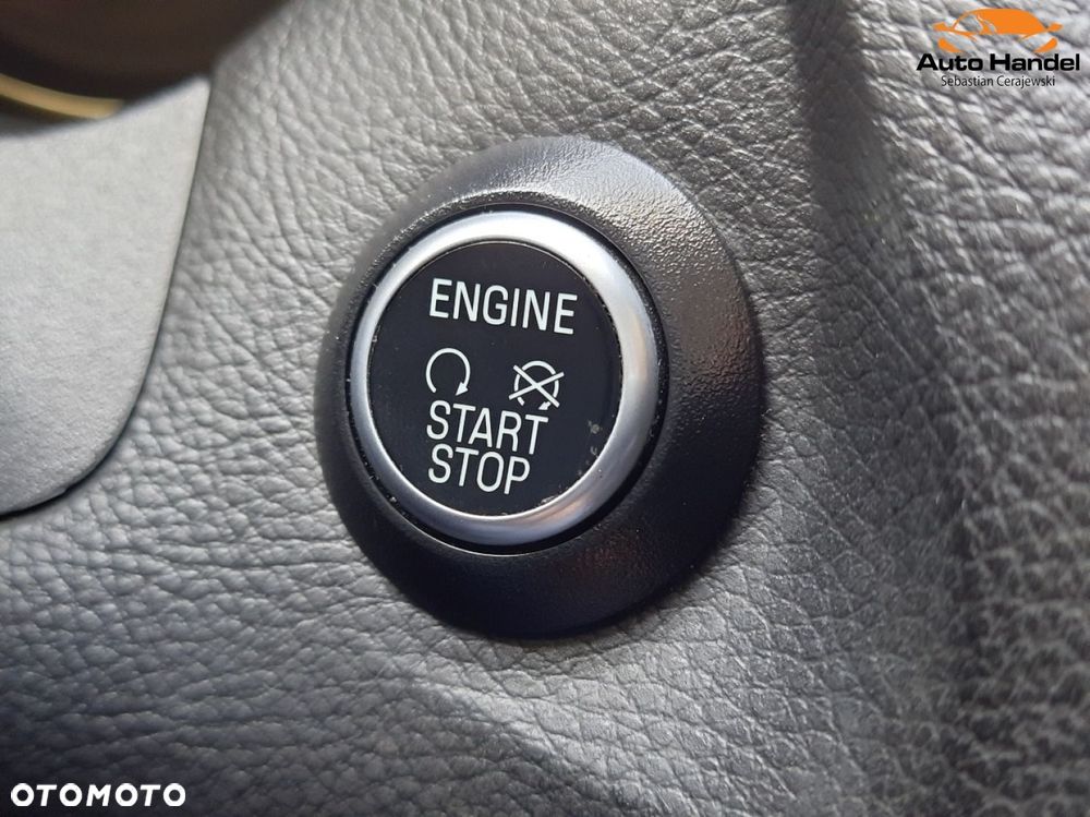 Ford Focus 1.5 EcoBoost STart-Stopp-System TITANIUM - 24