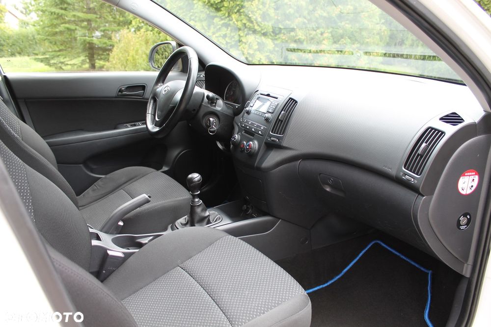 Hyundai i30 i30cw 1.4 Comfort - 21