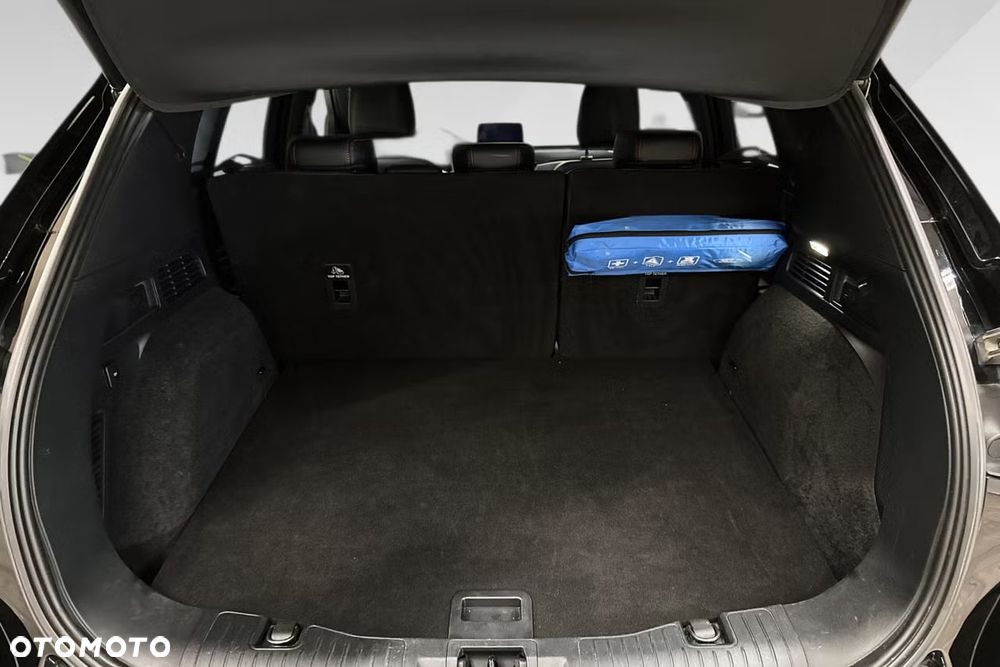 Ford Kuga 2.5P PHEV FWD ST-Line - 13