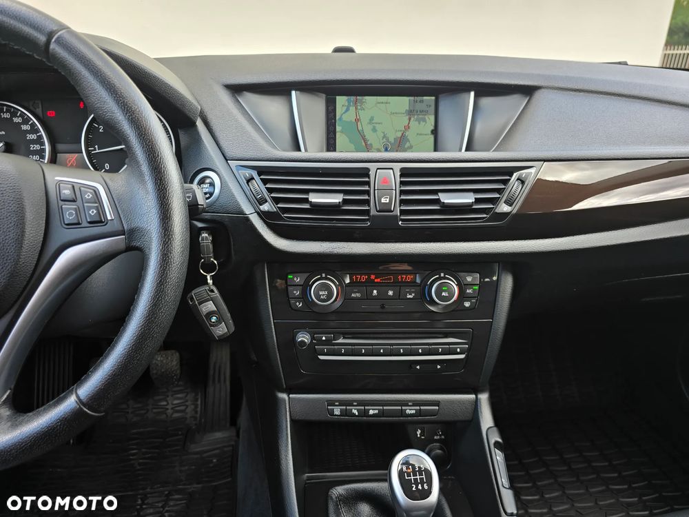 BMW X1 sDrive20i xLine - 15