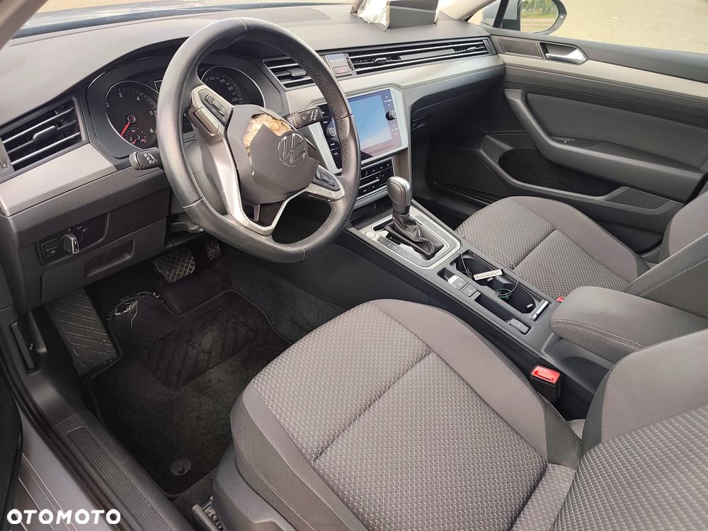 Volkswagen Passat 2.0 TDI SCR Business DSG - 6
