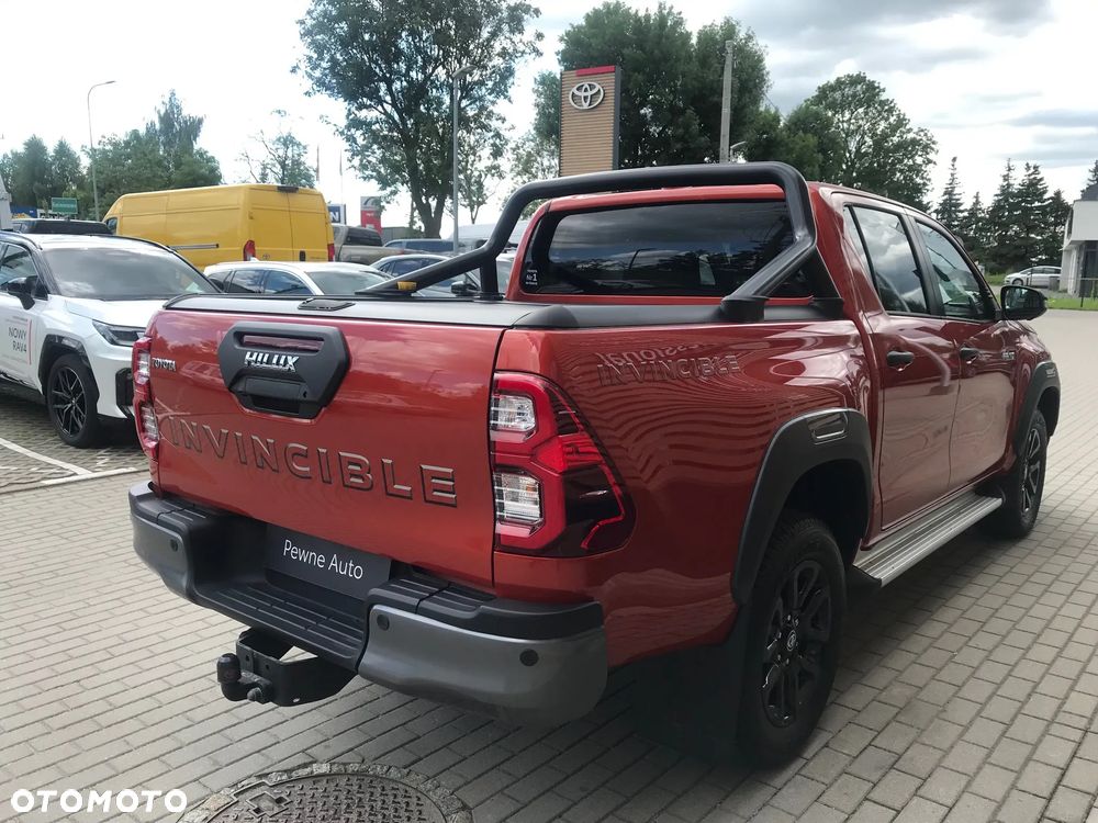 Toyota Hilux 2.8 D-4D mHEV Double Cab Invincible 4x4 - 8
