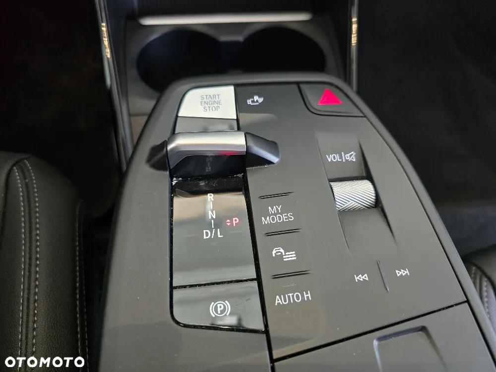BMW X1 sDrive18i Business Edition - 12