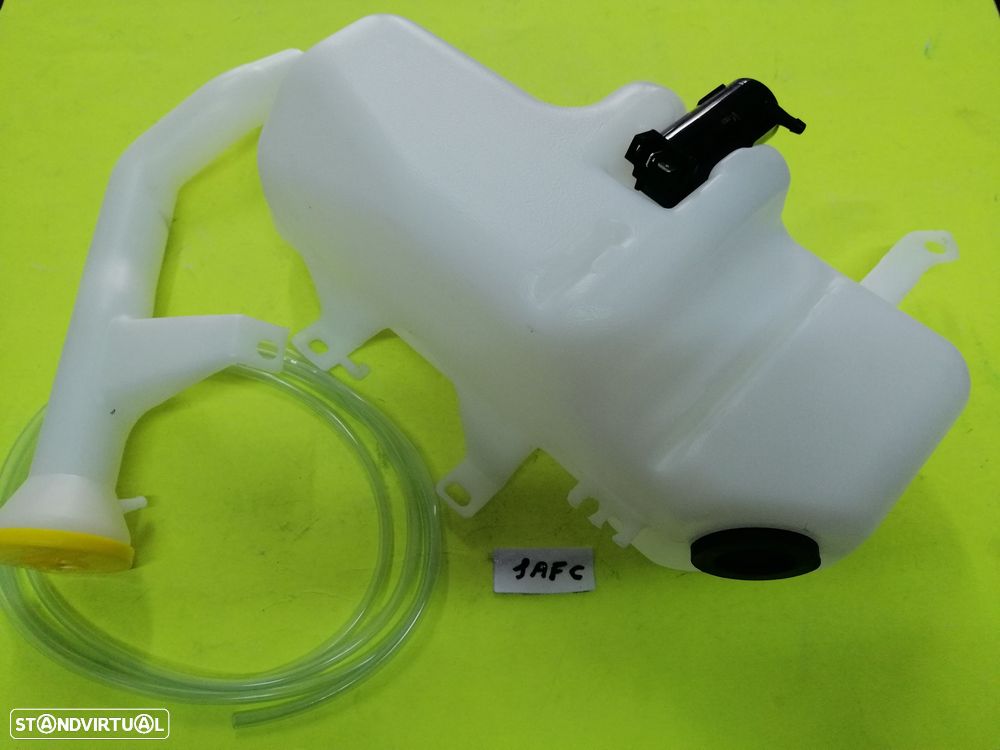 Depósito /Vaso de água limpa parabrisas Nissan Pickup D22 - 3
