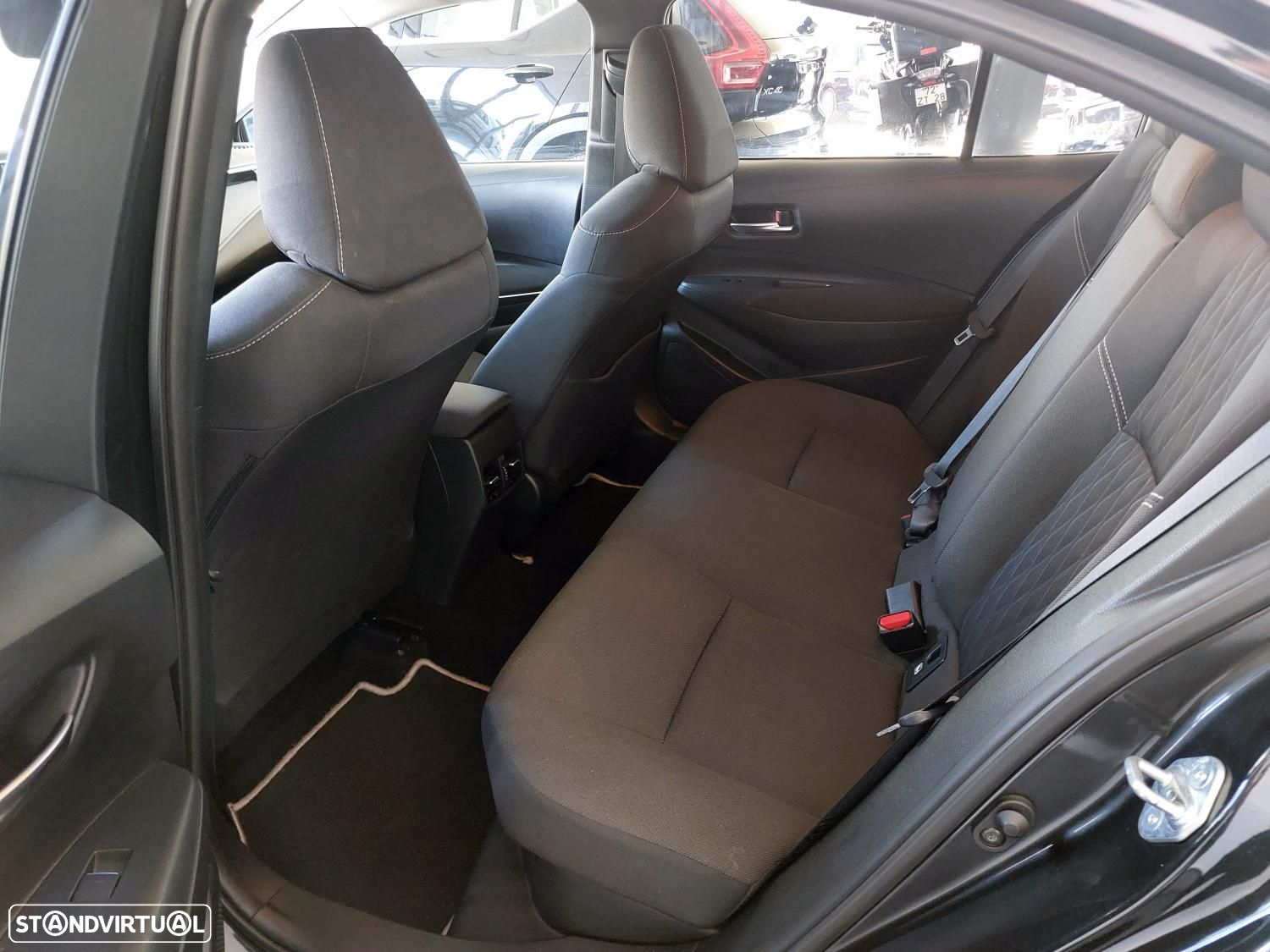 Toyota Corolla 1.8 Hybrid Exclusive - 15