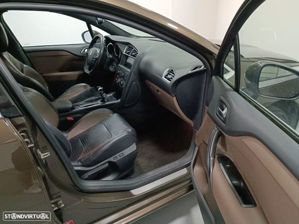 Citroën DS4 2.0 HDi Sport Chic 130g - 20