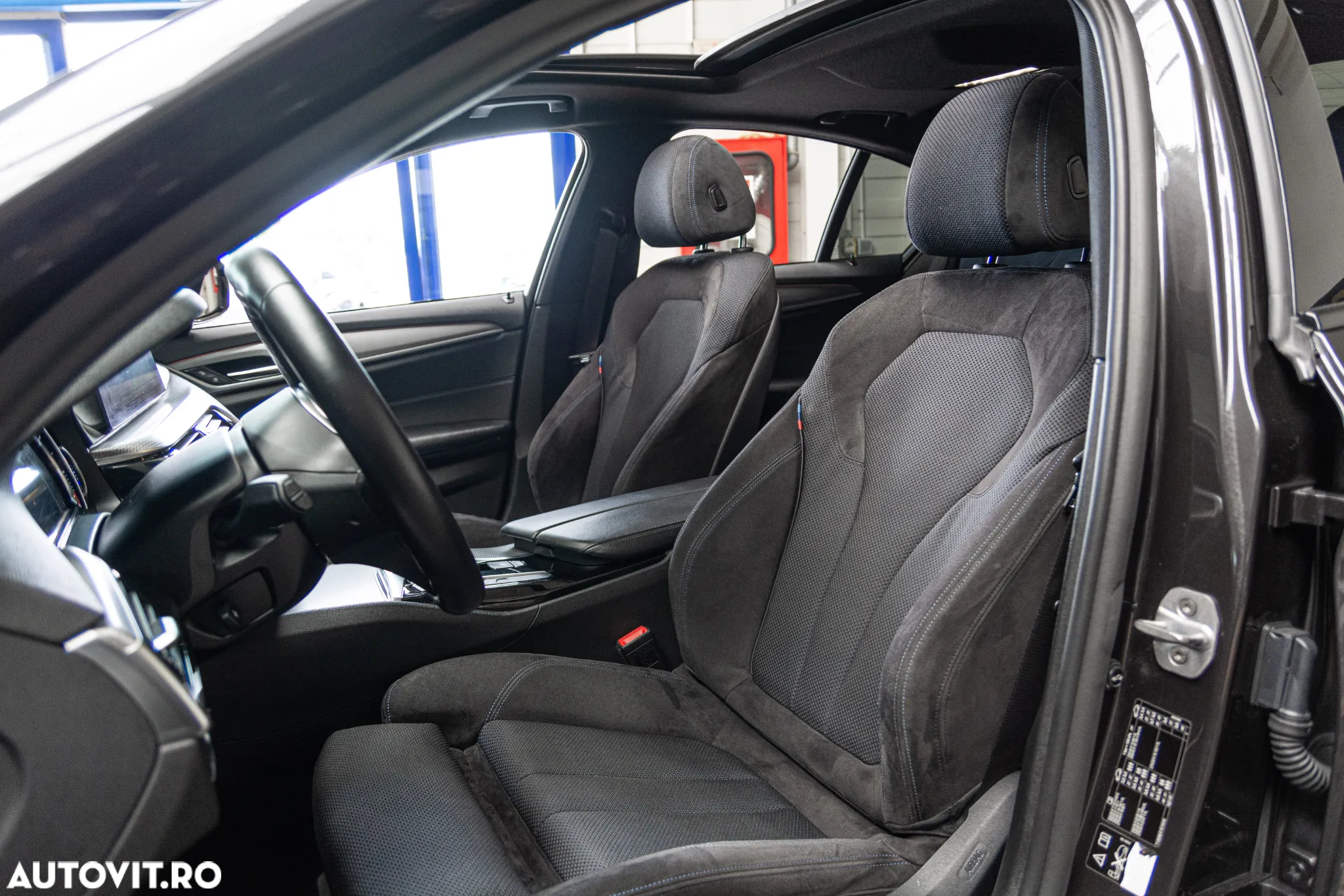 BMW Seria 5 520d xDrive Aut. M Sport Edition - 6
