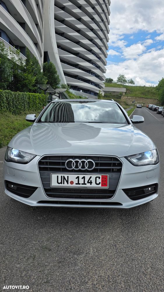 Audi A4 Avant 2.0 TDI DPF multitronic Attraction - 3