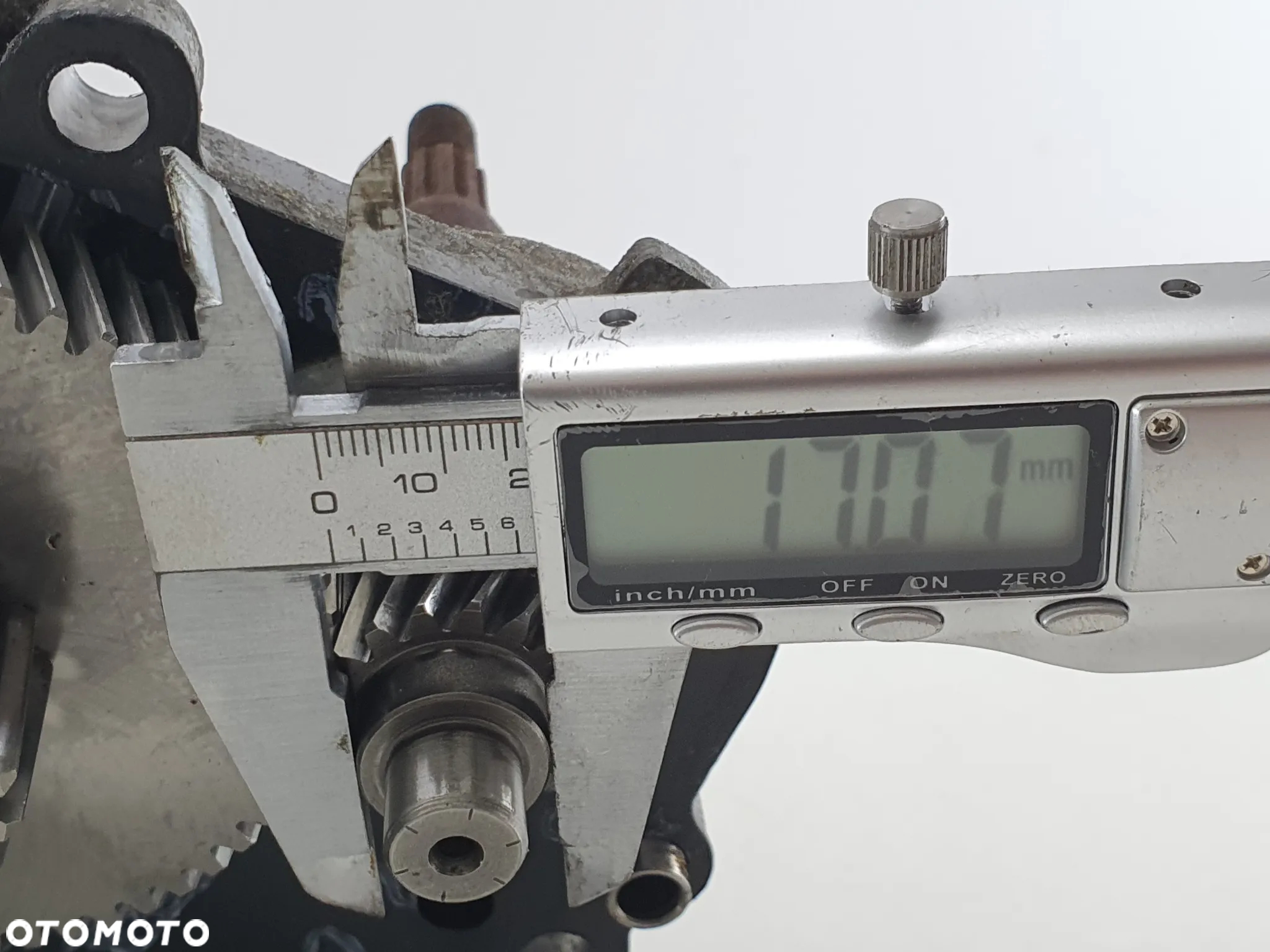SUZUKI AN 125 SKRZYNIA PRZEKŁADNIA TRYB WALEK - 17